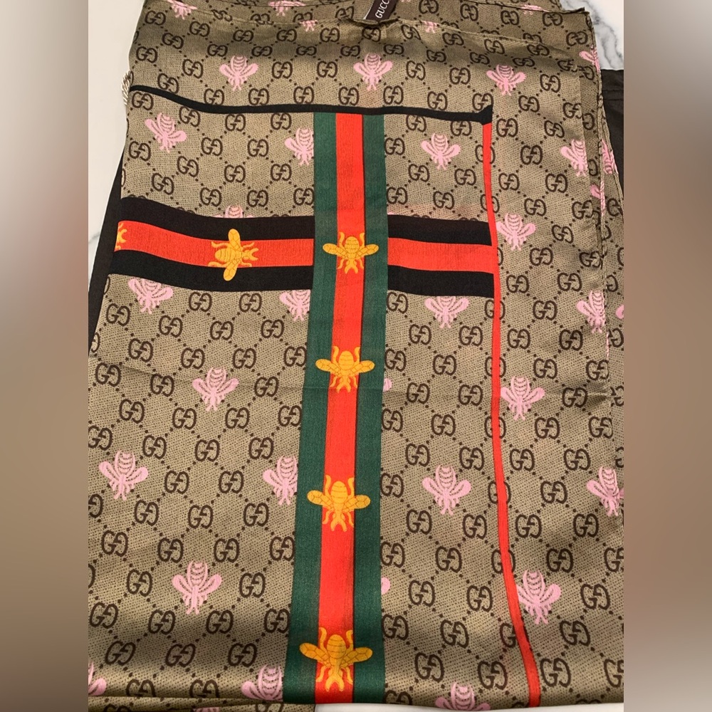 Gucci GG Monogram Bee Print Silk Scarf.